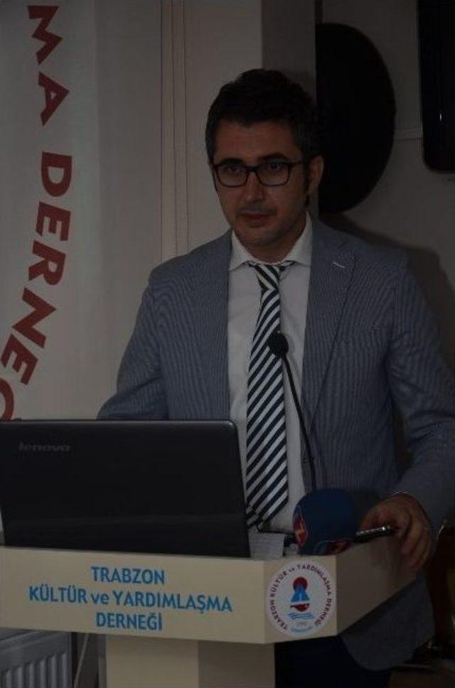Trabzon K&uuml;lt&uuml;r Ve Yardımlaşma Derneği M.akif Ve &Ccedil;anakkale Konulu Konferans D&uuml;zenledi 1