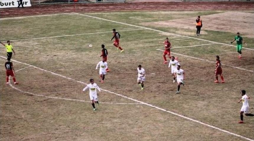 Bayburt &Uuml;&ccedil; Puanı İki Gol İle Aldı