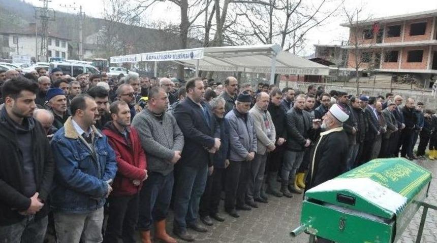 Berlin&rsquo;teki Patlamada &Ouml;len T&uuml;rk Memleketinde Toprağa Verildi
