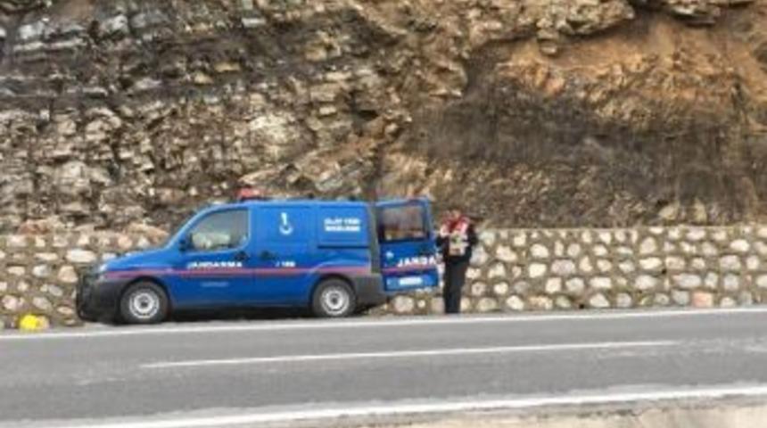 İzmir&rsquo;de Jandarma Aracına Silahlı Saldırı