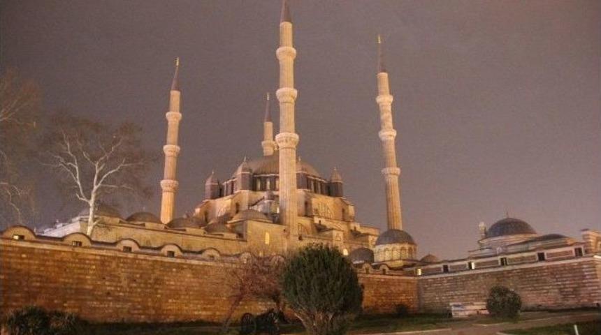 Tarihi Selimiye Camii&rsquo;nde &rsquo;iklim Değişikliği&rsquo; Eylemi