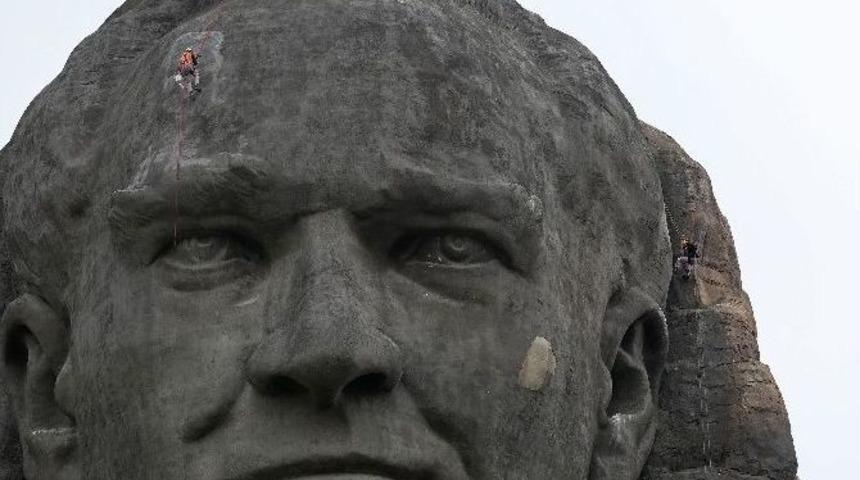 T&uuml;rkiye&rsquo;nin En B&uuml;y&uuml;k Atat&uuml;rk Maskı&rsquo;na Bakım