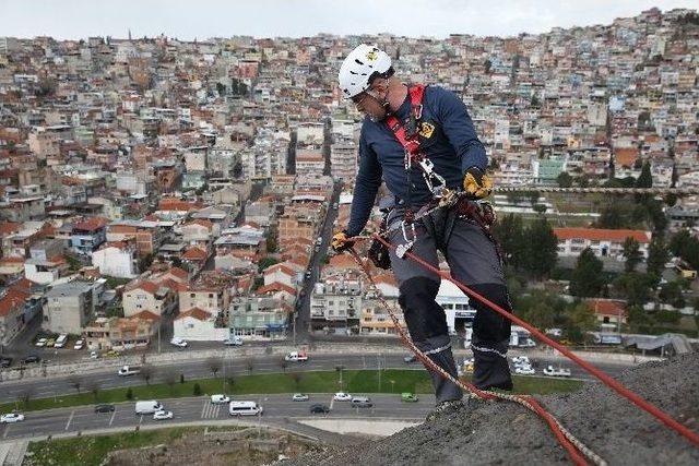 Türkiye’nin En Büyük Atatürk Maskı’na Bakım