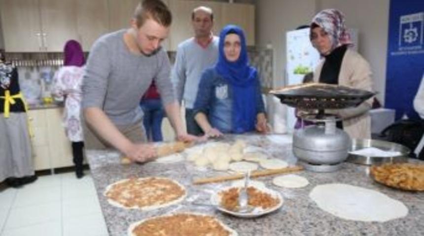 Finlandiyalılar Lahmacunu &Ccedil;ok Sevdi