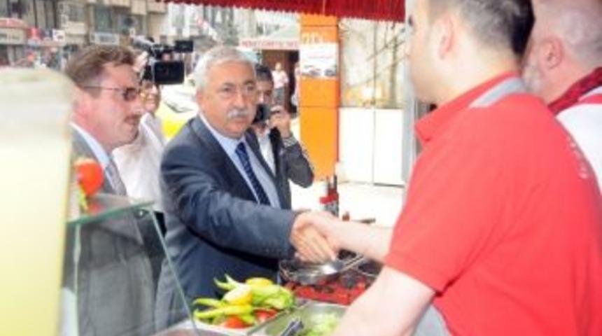 Paland&ouml;ken: "bağ-kur&rsquo;lu M&uuml;jde Bekliyor"