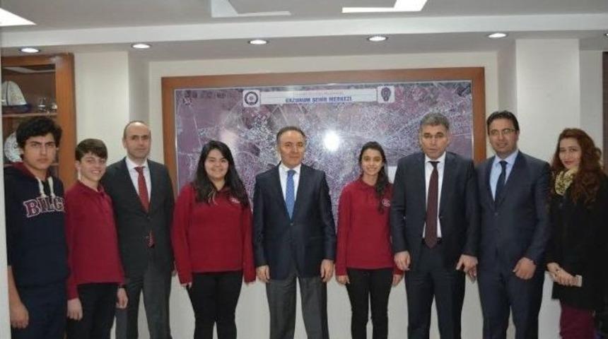 Bilge Koleji &Ouml;ğrencileri Emniyet M&uuml;d&uuml;rl&uuml;ğ&uuml;nde Vali İle G&ouml;r&uuml;şt&uuml;ler