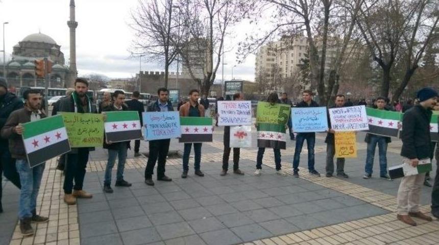 Suriyeliler, İ&ccedil; Savaşın 5. Yıl D&ouml;n&uuml;m&uuml;nde A&ccedil;ıklama Yaptı