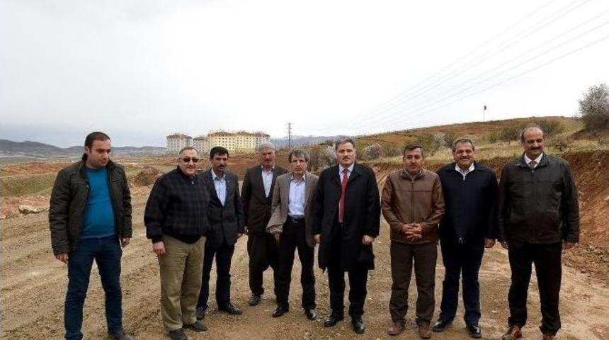 &Ccedil;akır, &Ccedil;amurlu&rsquo;da Yeni A&ccedil;ılan Yolu İnceledi