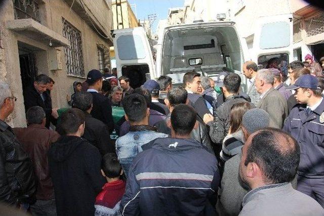 Babaanne İle Torunu Sobadan Zehirlenerek Hayatını Kaybetti