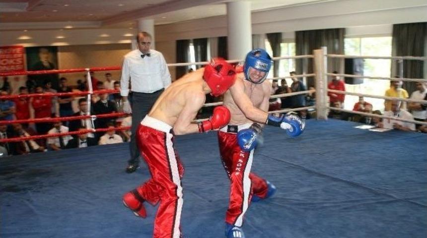 &Uuml;niversiteler Arası T&uuml;rkiye Kick Boks Şampiyonası Sona Erdi