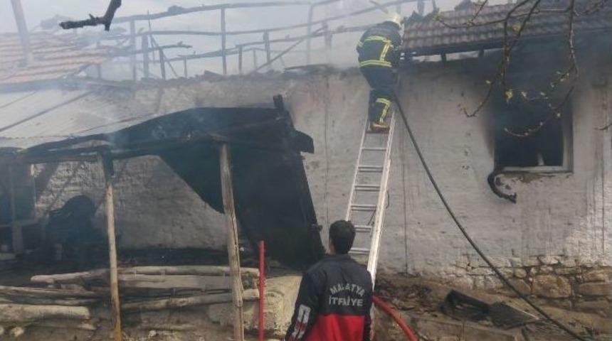 Malatya&rsquo;da Yangın Paniği