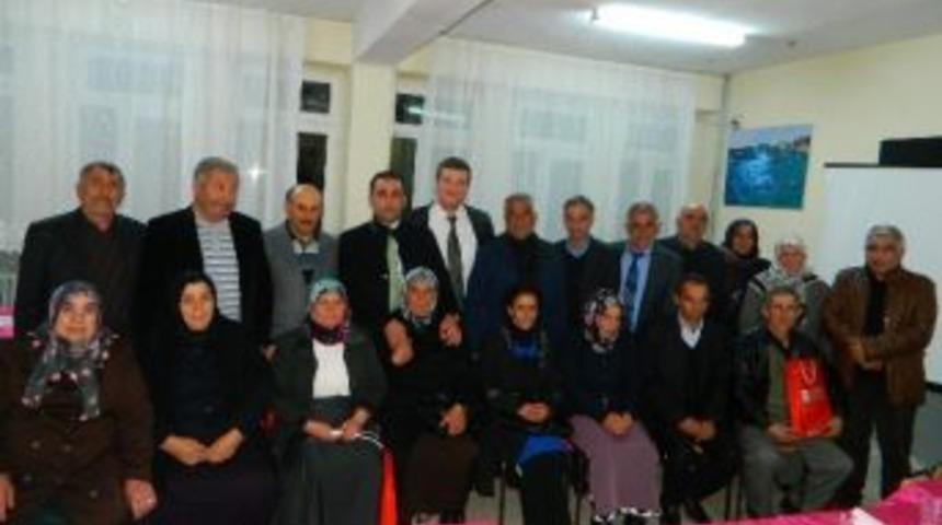 Posof Kaymakamı Şehit Aileleri Ve Gazileri Yemekte Buluşturdu