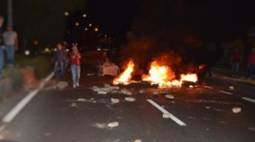 Nevruz Ateşi Yakan 5 Kişi G&ouml;zaltına Alındı