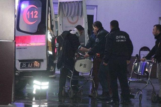 Erzurum&rsquo;da Polisleri Taşıyan Midib&uuml;s Yan Yattı: 18 Polis Yaralı 2