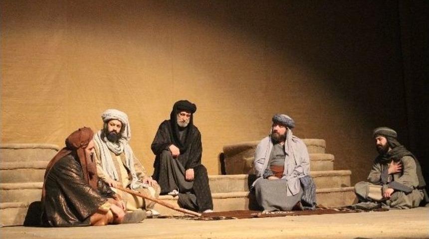 &rsquo;omar Bin Hattab&rsquo; Samsun&rsquo;da Sahnelendi