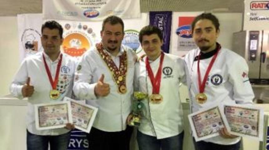 Ad&uuml;&rsquo;n&uuml;n Gen&ccedil; Aş&ccedil;ıları 5 Altın Madalya Kazandı