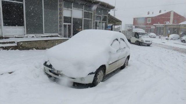 Başkale&rsquo;de 34 Mahalle Yolu Ulaşıma Kapandı 2