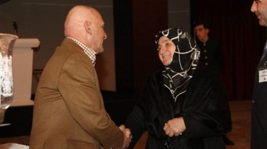 Başkan Altınok &Ouml;z, Şehit Aileleri İle Bir Araya Geldi