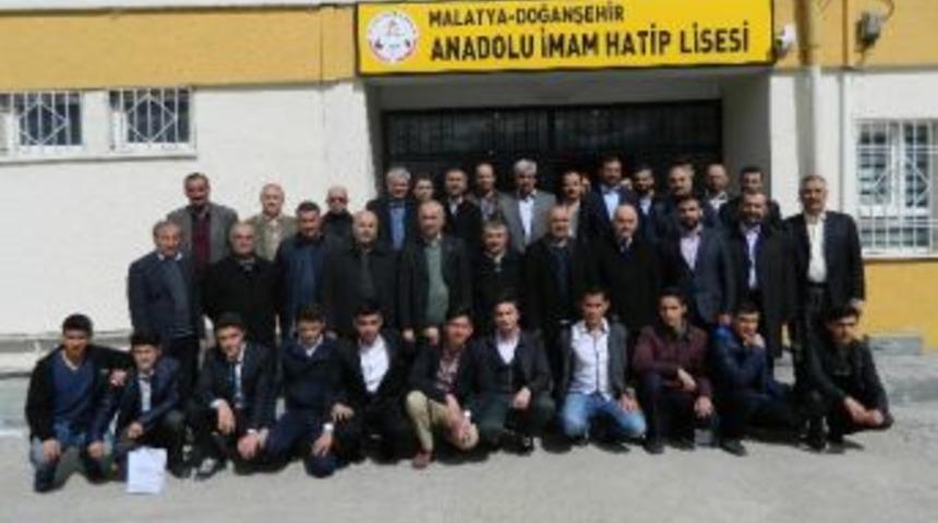 &rsquo;gen&ccedil; Bilaller Ezan Yarışması&rsquo; Yapıldı