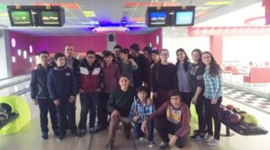 Bowlingle Sınav Stresinden Uzaklaştılar
