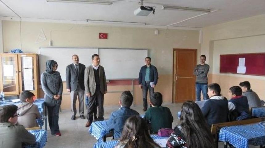 Kaymakam &Uuml;&ccedil;g&uuml;l Teog Kurslarını Denetledi