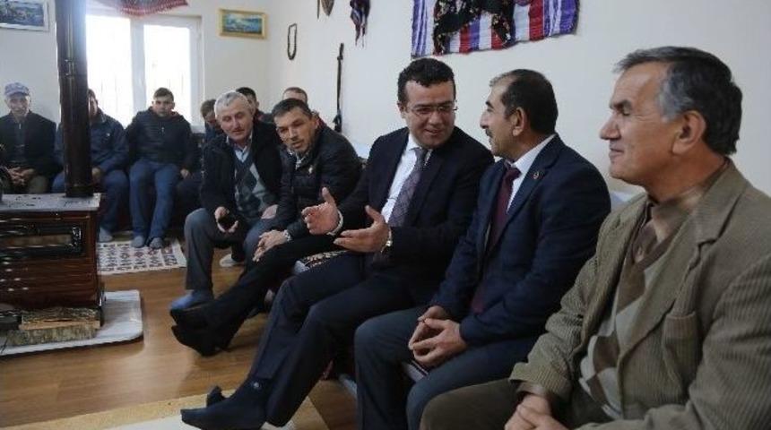 Taş&ccedil;ı&rsquo;yı K&ouml;y Konağında Ağırladılar