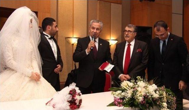 Bülent Arınç Ve Abdülkadir Aksu’yu Buluşturan Nikah