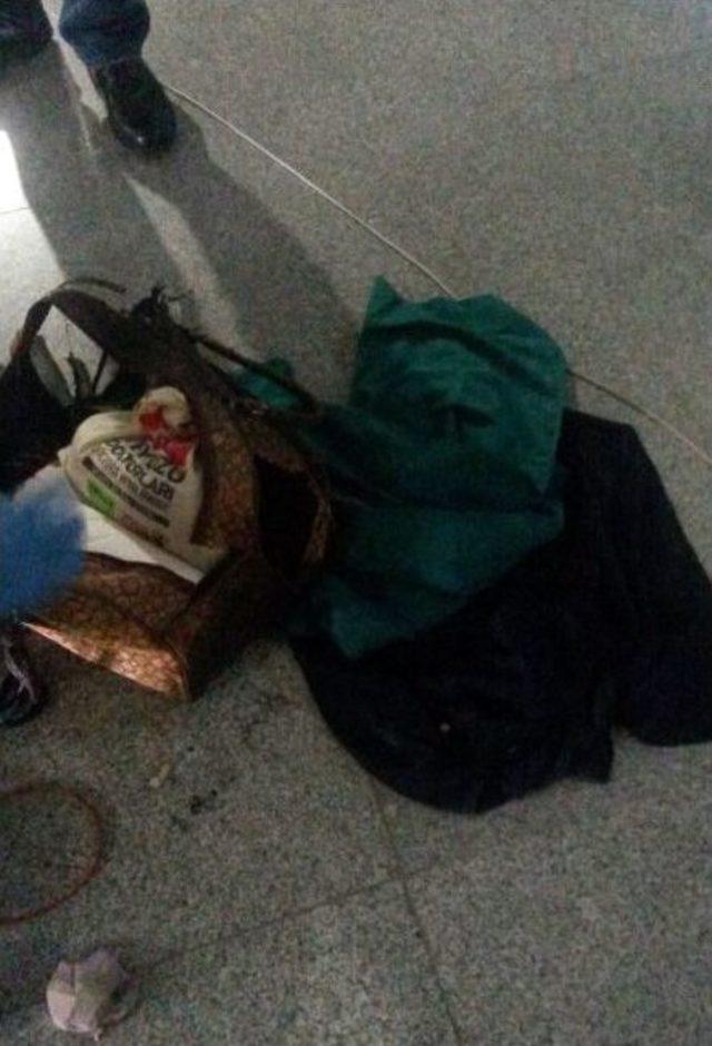 Ş&uuml;pheli &Ccedil;anta Tıp Fak&uuml;ltesi&rsquo;ni Boşalttırdı 3