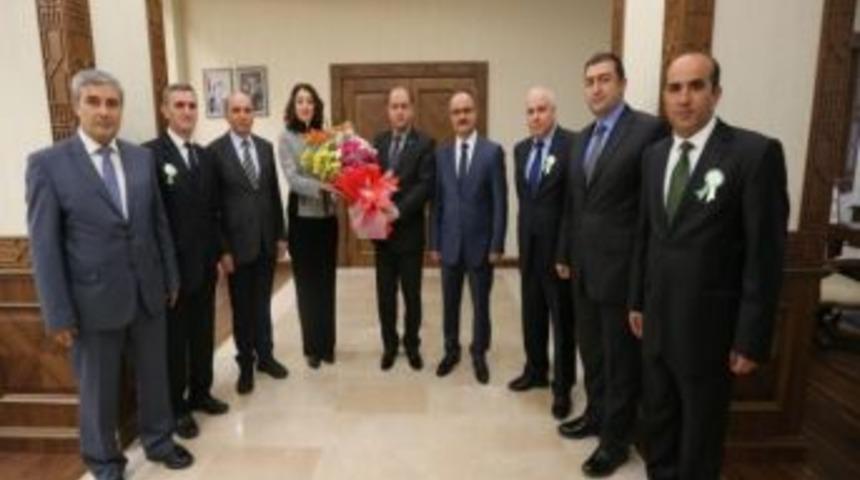 Amasya Obm Y&ouml;neticilerinden Vali &Ccedil;omaktekin&rsquo;e Ziyaret