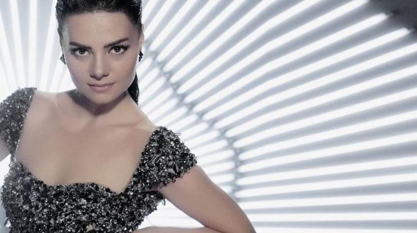 Gamze, Yaz Sezonuna Damgasını Vuracak