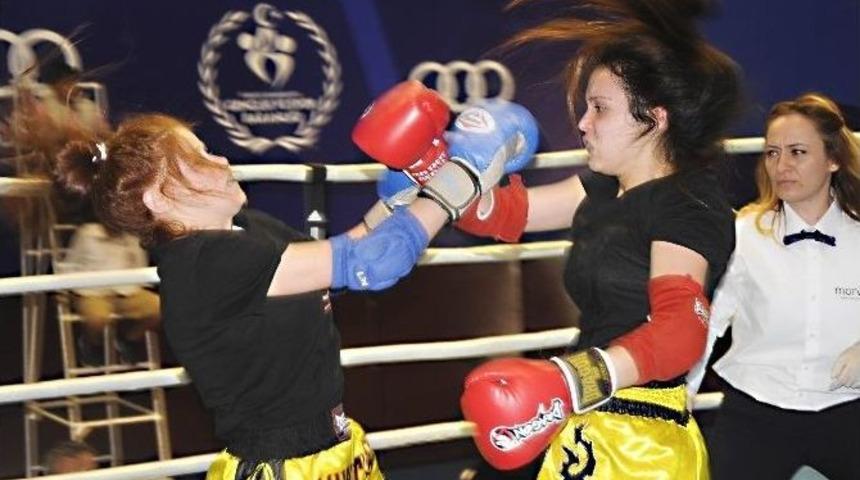 Muay Thai Erdemli Kupası Nefes Kesti