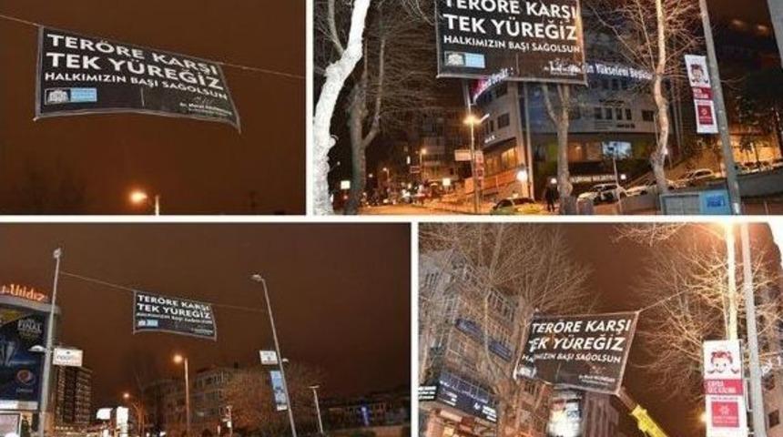 Beşiktaş Ter&ouml;re Karşı Bayraklarla Ve Pankartlarla Donatıldı