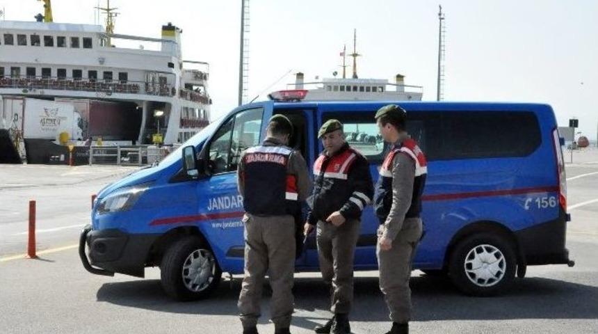 Eskihisar-top&ccedil;ular Feribotunda Canlı Bomba Paniği