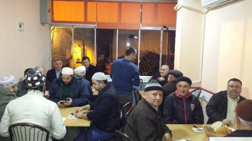 Cami Cemaati Sabah Namazından Sonra &Ccedil;orbacıda Bir Araya Geldi
