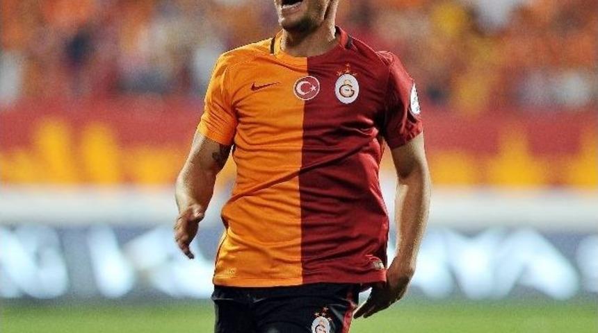 Podolski&rsquo;den Ayrılık İddialarına Yanıt