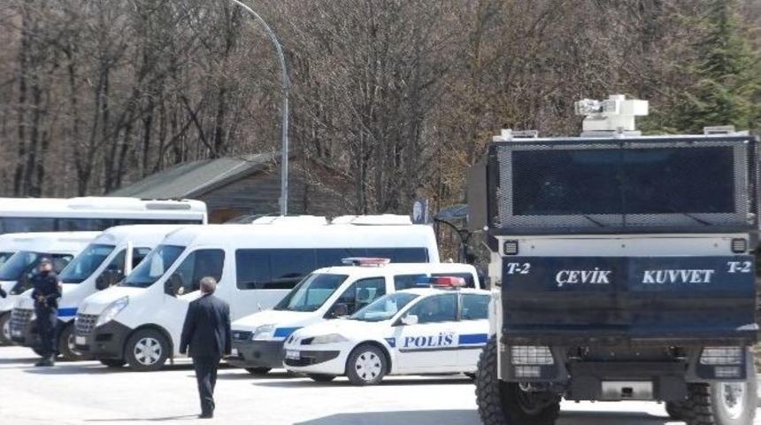 Üniversitede Nevruz Gerginliği