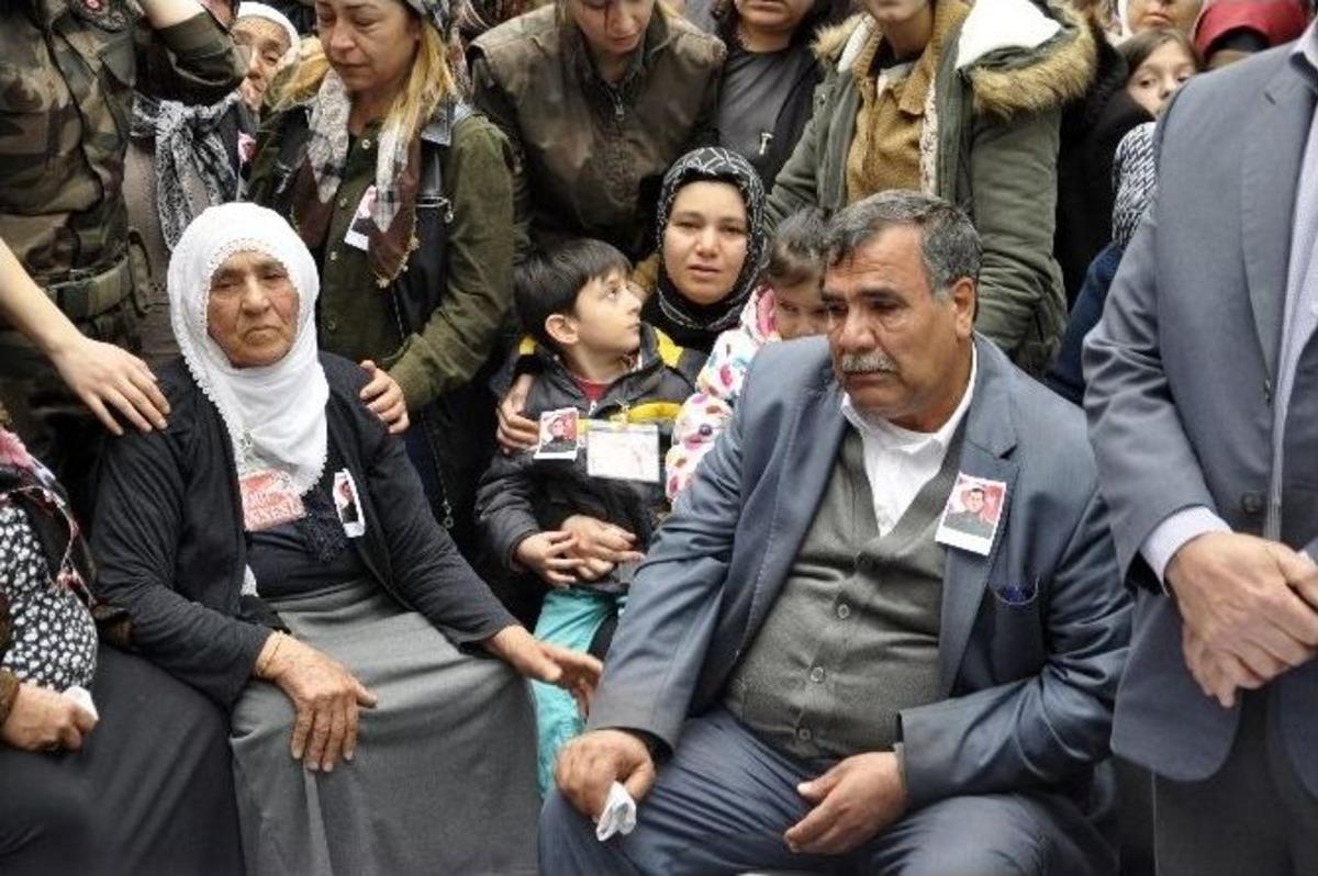 Hatay Şehidini Son Yolculuğuna Uğurladı