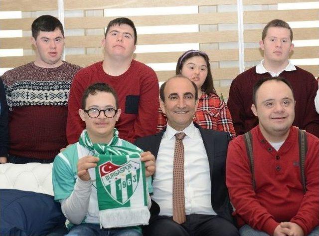 Yıldırım Belediyesi &lsquo;engel&rsquo;leri Mutluluğa D&ouml;n&uuml;şt&uuml;r&uuml;yor 1