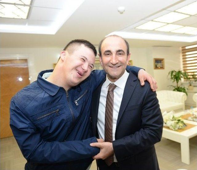 Yıldırım Belediyesi &lsquo;engel&rsquo;leri Mutluluğa D&ouml;n&uuml;şt&uuml;r&uuml;yor 3