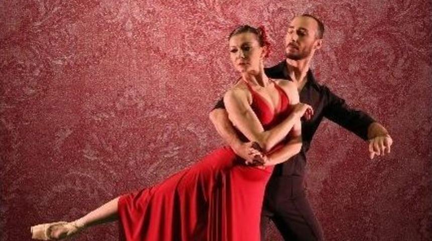 Antdob&rsquo;dan &rsquo;&uuml;&ccedil; Renk&rsquo; Balesi