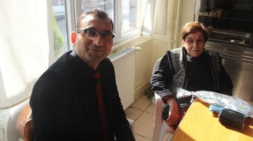 Burhaniye&rsquo;de &Uuml;niversitelilerin Huzur Evi Ziyareti