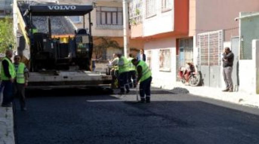 Akdeniz Belediyesi, Mithatpaşa Mahallesi&rsquo;ne 10 Bin Ton Asfalt D&ouml;kecek