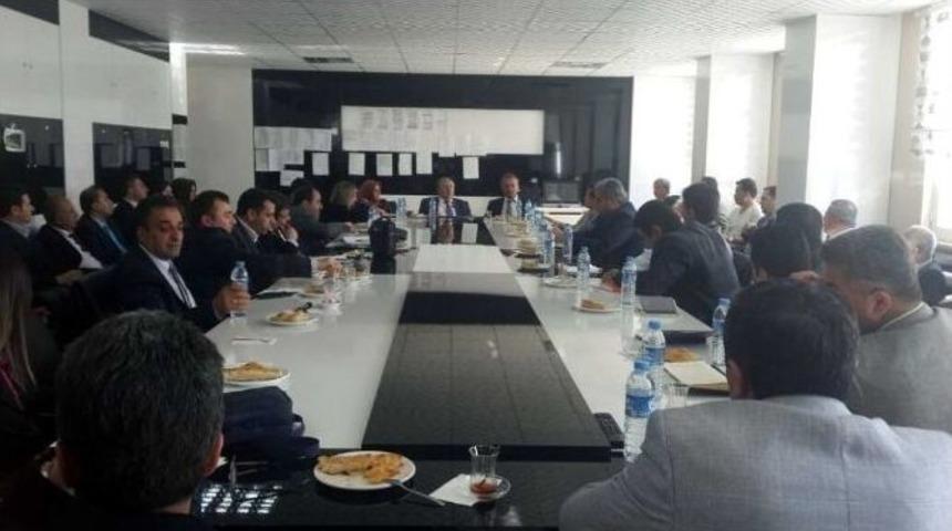 Meslek Lisesi M&uuml;d&uuml;rleriyle Bilgilendirme Toplantısı Yapıldı