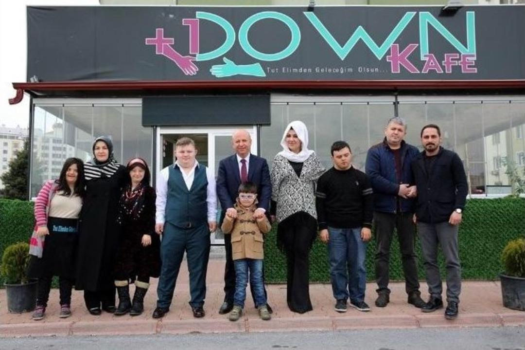 Kocasinan Belediye Başkanı Ahmet &Ccedil;olakbayrakdar: