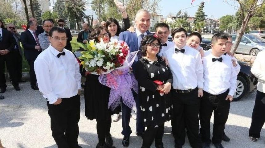 Down Kafe&rsquo;de Down Sendromluların G&uuml;n&uuml; Kutlandı