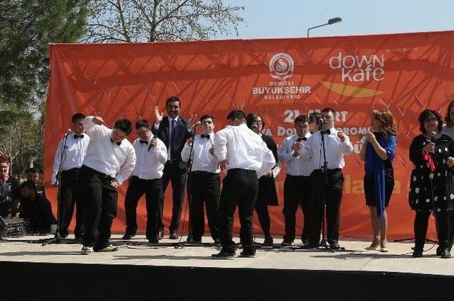 Down Kafe&rsquo;de Down Sendromluların G&uuml;n&uuml; Kutlandı 1