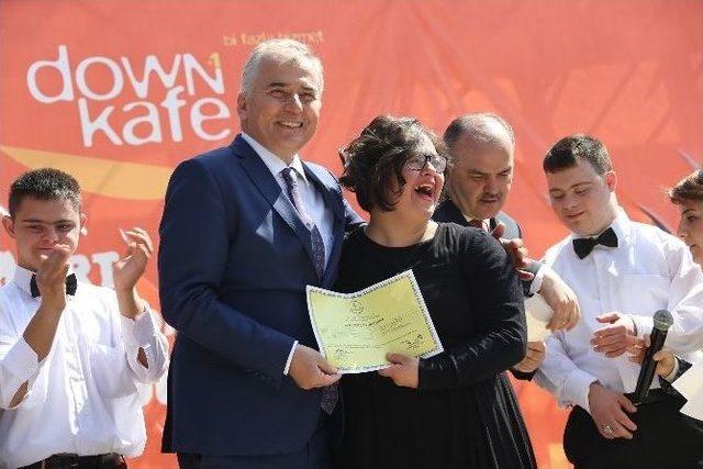 Down Kafe&rsquo;de Down Sendromluların G&uuml;n&uuml; Kutlandı 2