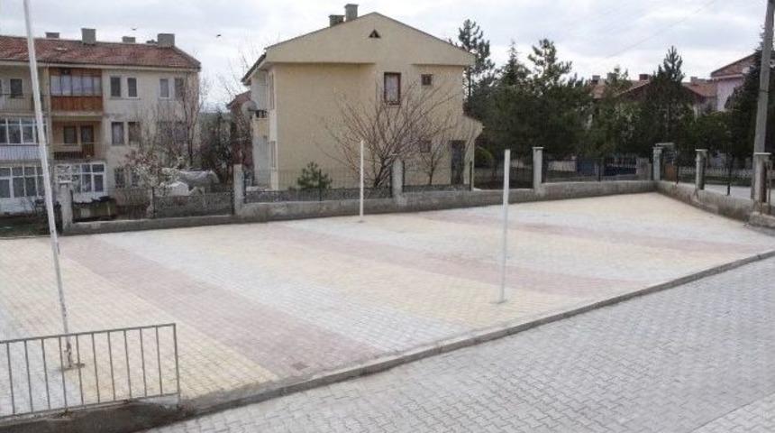 Toki Mehmet Akif İlk&ouml;ğretim Okulu&rsquo;nda &Ccedil;evre D&uuml;zenlemesi