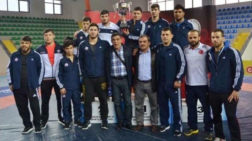 İbb&rsquo;nin Gen&ccedil; G&uuml;reş&ccedil;ileri T&uuml;rkiye İkincisi Oldu