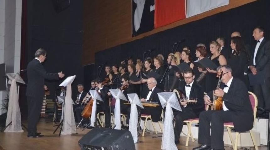 Metristepe K&uuml;lt&uuml;r Merkezi&rsquo;nde Yapılan T&uuml;rk Sanat M&uuml;ziği Konserine Yoğun İlgi